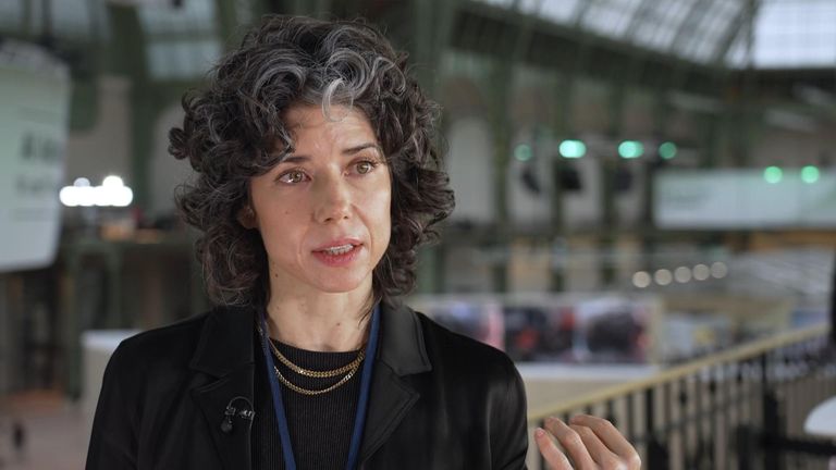 What is Signal? The messaging app where Trump officials accidentally shared war plans with a journalist | Science, Climate & Tech News | Sky&nbsp;News