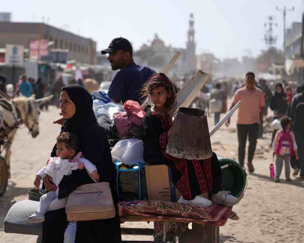 Netanyahu vows to ‘take control’ of Gaza as UK, France and Canada threaten action against Israel | Israel-Gaza war | The&nbsp;Guardian